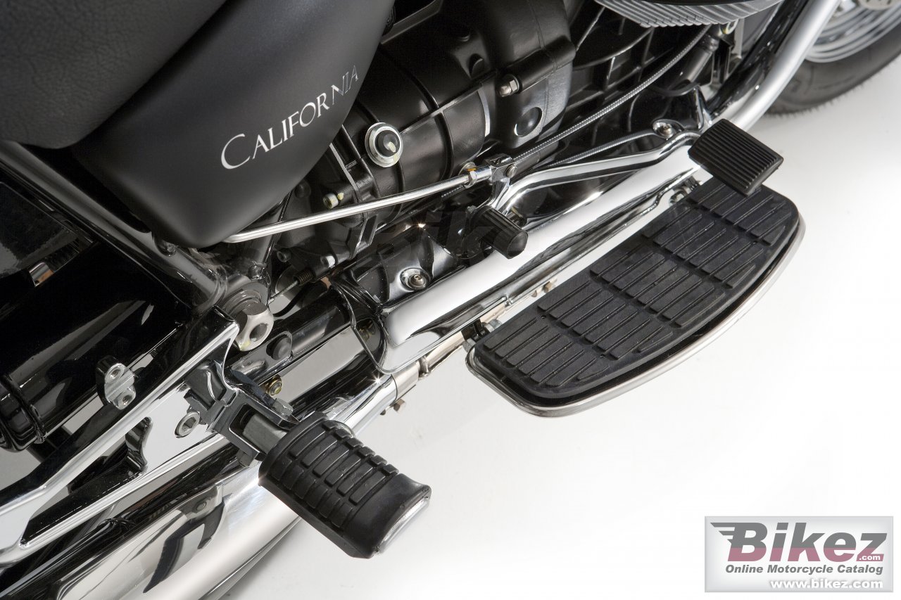 Big Moto Guzzi california aquila nera picture and wallpaper from Bikez.com
